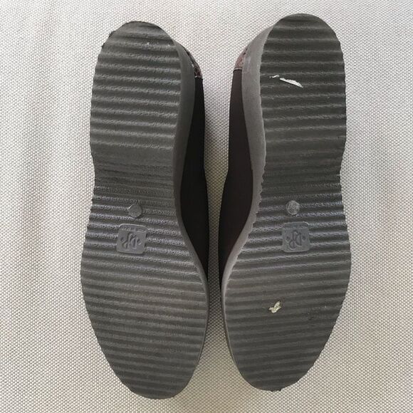 Donald J. Pliner Women's Brown shoes - Picture 6 of 7